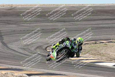 media/Jan-15-2026-Racers Edge (Thu) [[dfebeb70ab]]/3-B Group/Session 2 (Bowl Exit)/